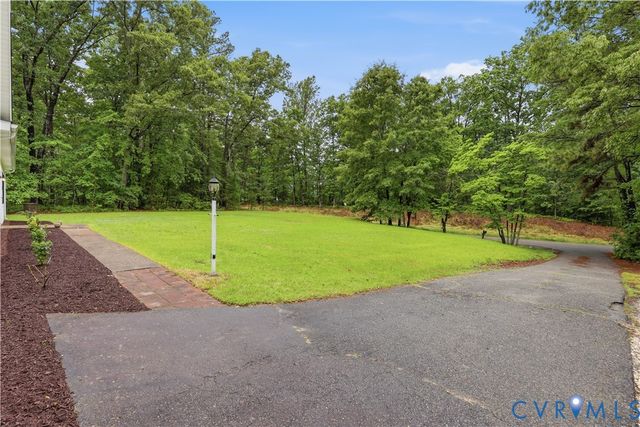 10152 Georgetown Rd, Mechanicsville, VA 23116