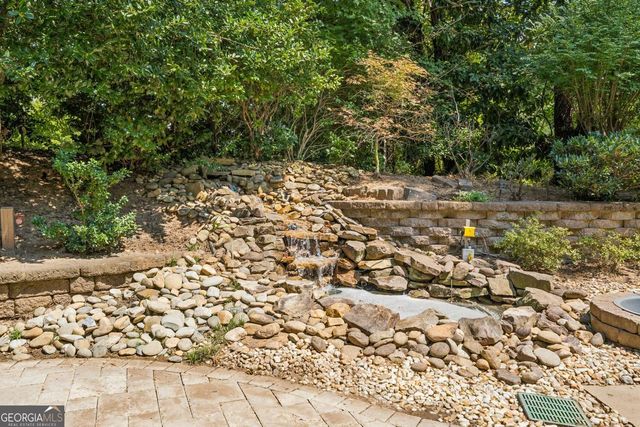 715 Clubside Drive, Roswell, GA 30076