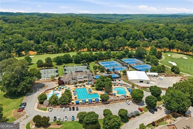 715 Clubside Drive, Roswell, GA 30076