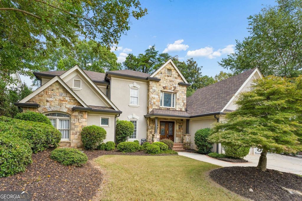 715 Clubside Drive, Roswell, GA 30076