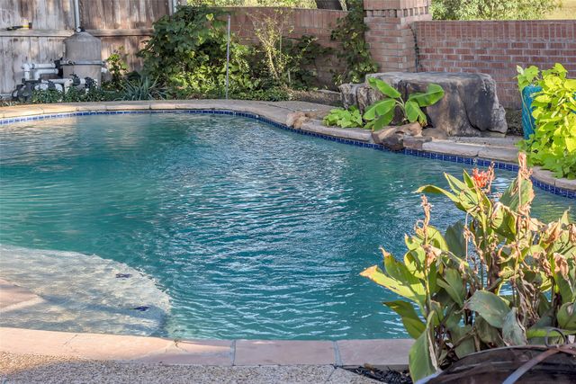 6419 Willowstone Trail, Arlington, TX 76018