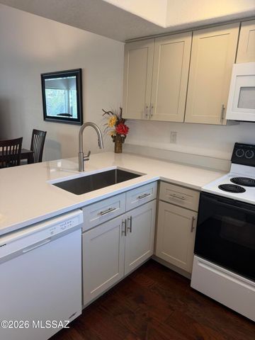 7601 N Calle Sin Envidia Apt 48, Tucson, AZ 85718