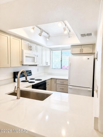 7601 N Calle Sin Envidia Apt 48, Tucson, AZ 85718
