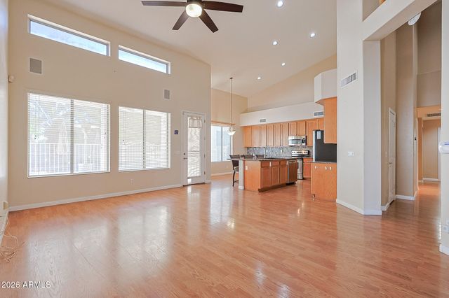 5819 W WETHERSFIELD Drive, Glendale, AZ 85304