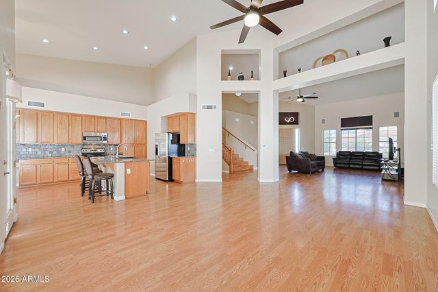 5819 W WETHERSFIELD Drive, Glendale, AZ 85304