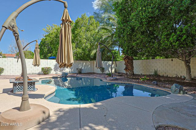 5819 W WETHERSFIELD Drive, Glendale, AZ 85304