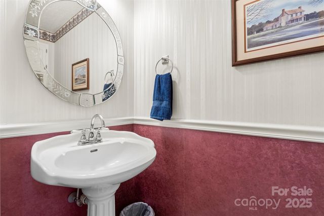 168 Game Trail, Thomasville, NC 27360