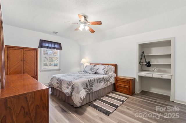 168 Game Trail, Thomasville, NC 27360