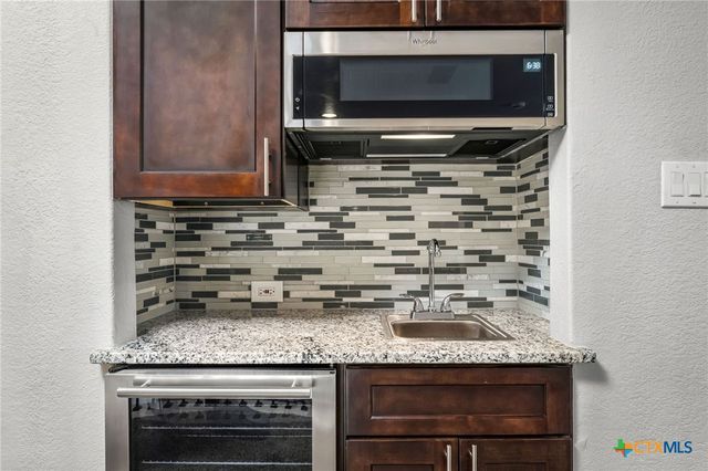 240 Bamberger Avenue, New Braunfels, TX 78132