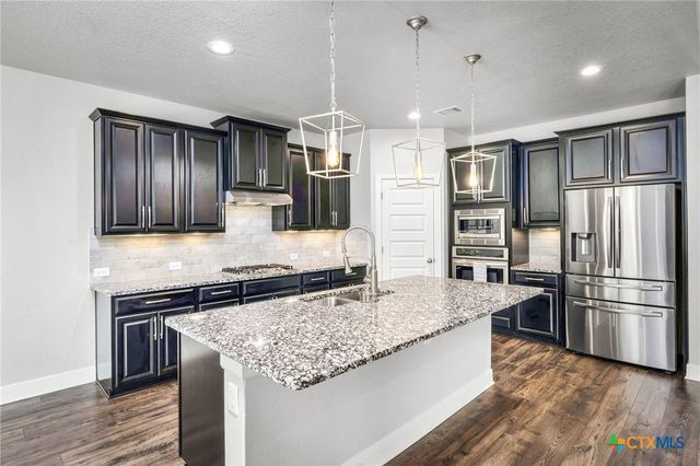 240 Bamberger Avenue, New Braunfels, TX 78132