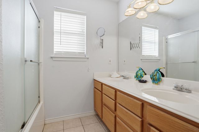 921 Calder Street, Howe, TX 75459