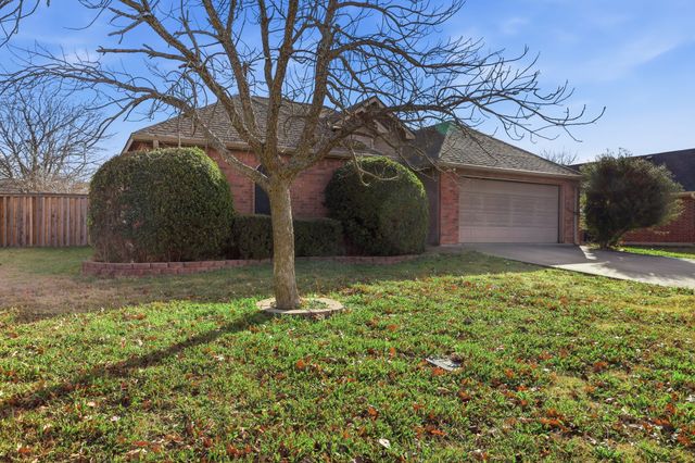 921 Calder Street, Howe, TX 75459