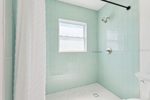 2335 TROPICAL SHORES DRIVE SE, St Petersburg, FL 33705