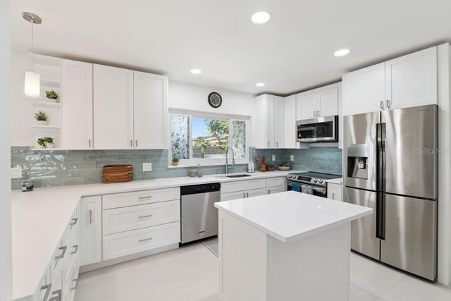 2335 TROPICAL SHORES DRIVE SE, St Petersburg, FL 33705