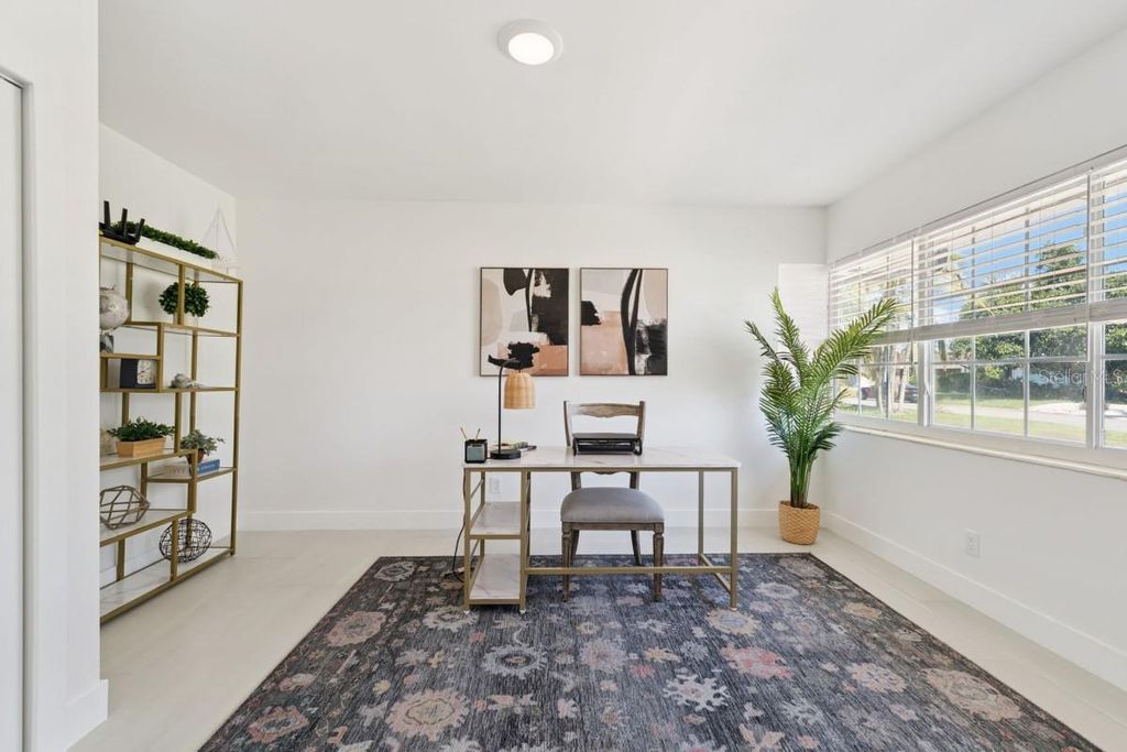 Image 14 of property listing at 2335 TROPICAL SHORES DRIVE SE, St Petersburg, FL 33705