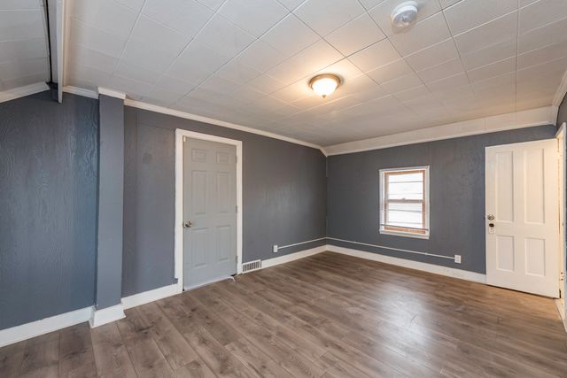 614 Walnut Street, Waukegan, IL 60085