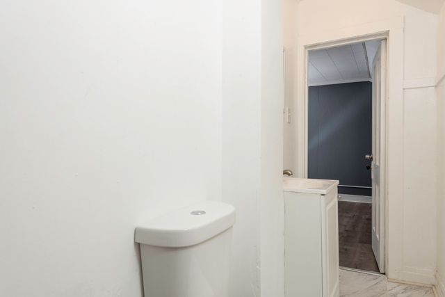 614 Walnut Street, Waukegan, IL 60085