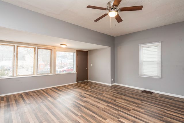 614 Walnut Street, Waukegan, IL 60085