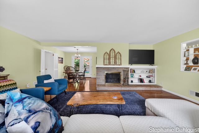 621 E Sunset Drive, North Muskegon City, MI 49445