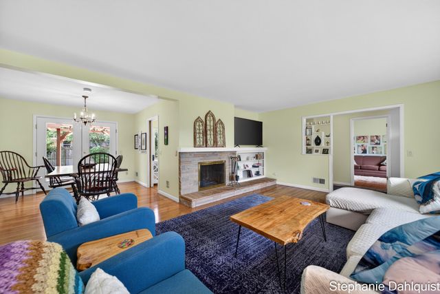 621 E Sunset Drive, North Muskegon City, MI 49445