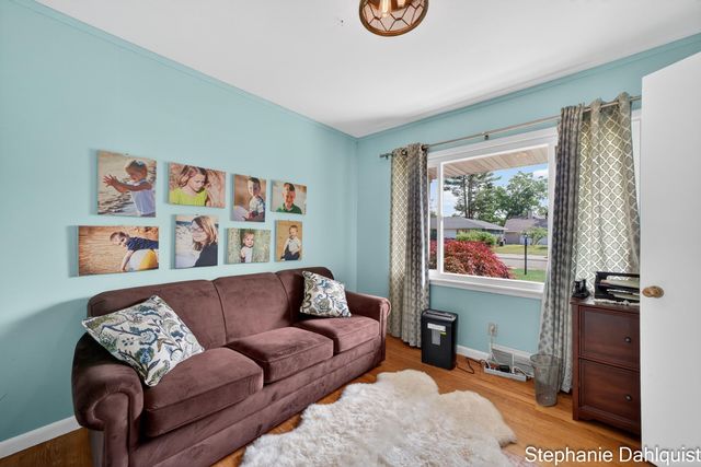 621 E Sunset Drive, North Muskegon City, MI 49445