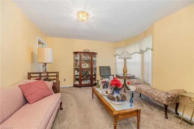 2296 Zornbrook Drive, Greensboro, NC 27406