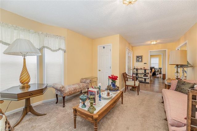 2296 Zornbrook Drive, Greensboro, NC 27406