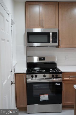 40 UPMANOR RD, Baltimore, MD 21229