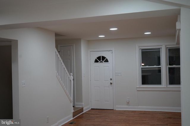 40 UPMANOR RD, Baltimore, MD 21229