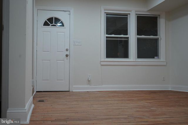 40 UPMANOR RD, Baltimore, MD 21229