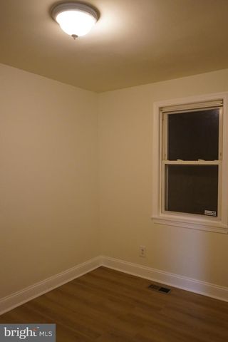 40 UPMANOR RD, Baltimore, MD 21229