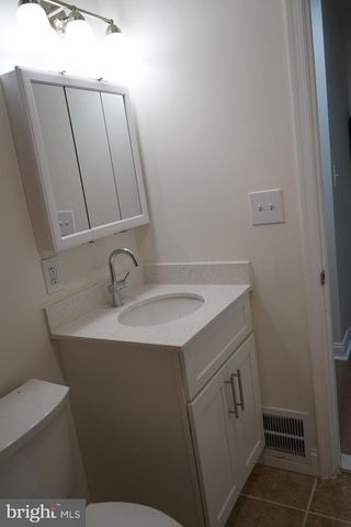 40 UPMANOR RD, Baltimore, MD 21229