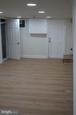 40 UPMANOR RD, Baltimore, MD 21229