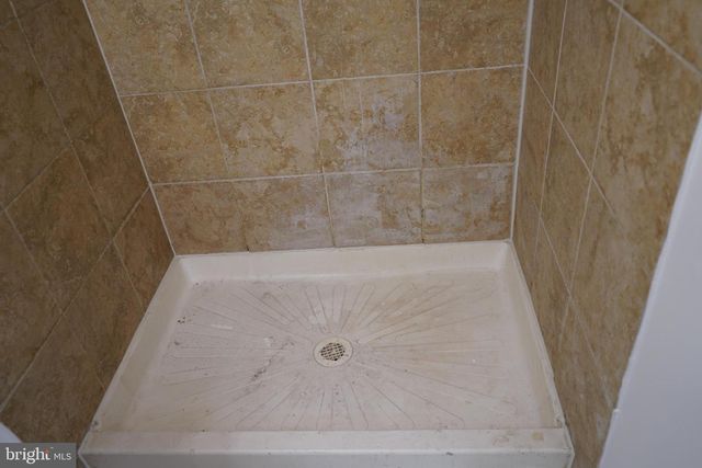 40 UPMANOR RD, Baltimore, MD 21229