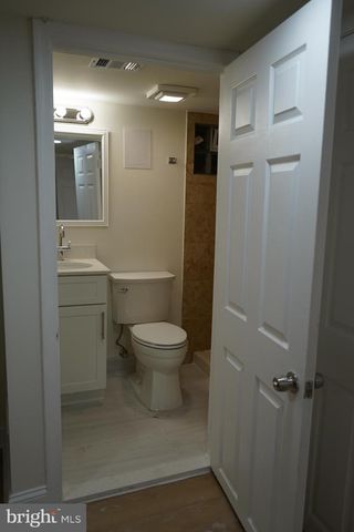 40 UPMANOR RD, Baltimore, MD 21229