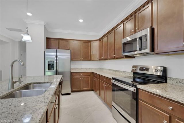 2224 Dancy ST, Naples, FL 34120