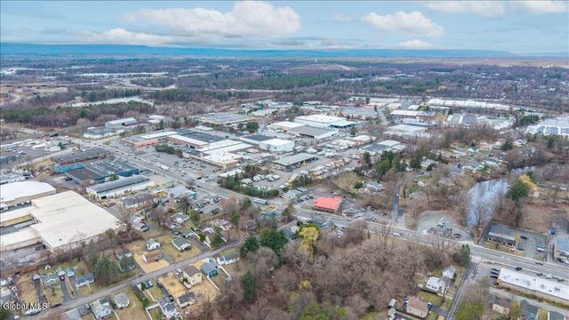 1 Spruce Street, Colonie, NY 12205