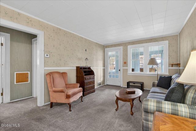 1 Spruce Street, Colonie, NY 12205