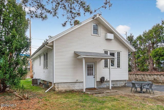 1 Spruce Street, Colonie, NY 12205