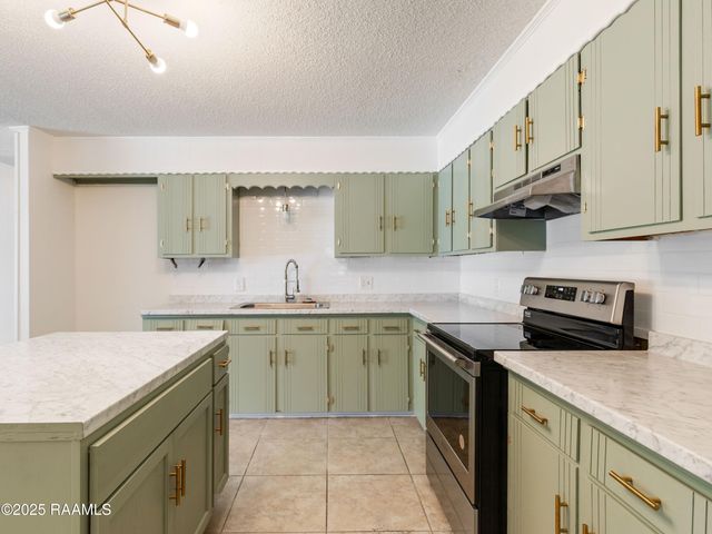 206 L Dubois Road, New Iberia, LA 70560