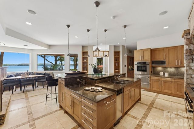 14051 Island Drive, Huntersville, NC 28078