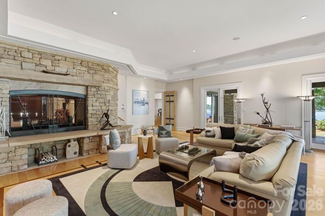 14051 Island Drive, Huntersville, NC 28078