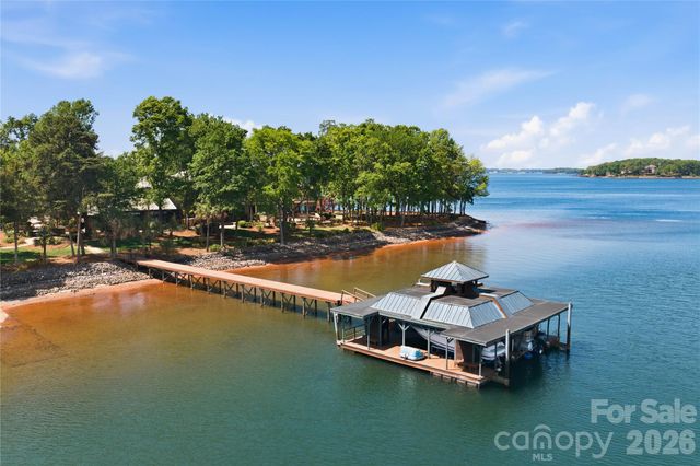 14051 Island Drive, Huntersville, NC 28078