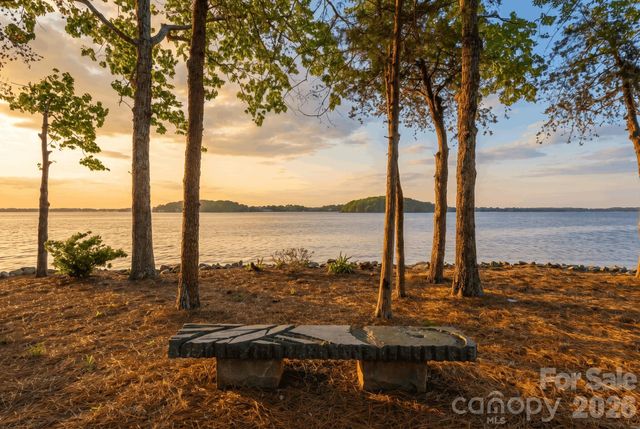 14051 Island Drive, Huntersville, NC 28078