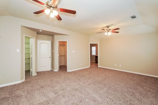 4717 Cedar Springs Drive, Fort Worth, TX 76179