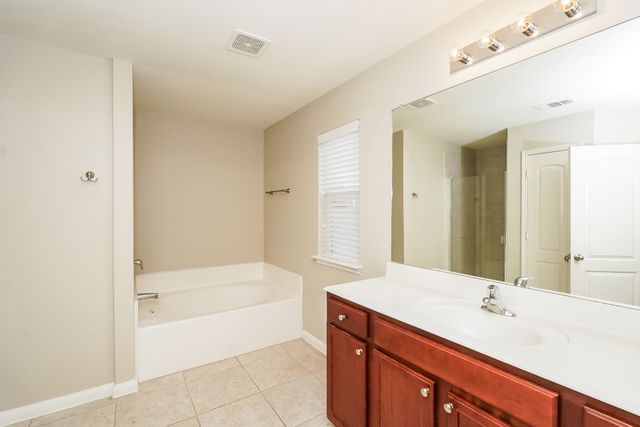 4717 Cedar Springs Drive, Fort Worth, TX 76179
