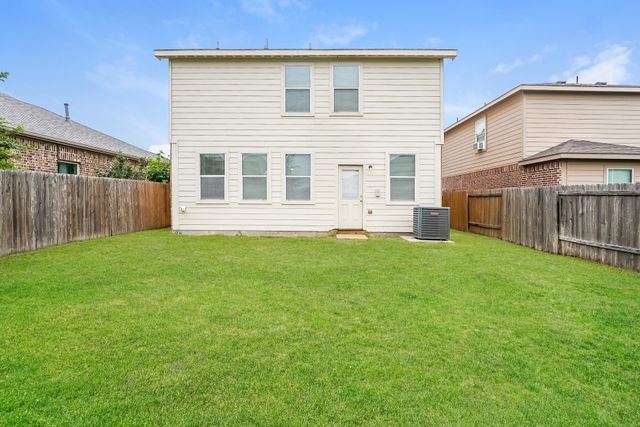 4717 Cedar Springs Drive, Fort Worth, TX 76179