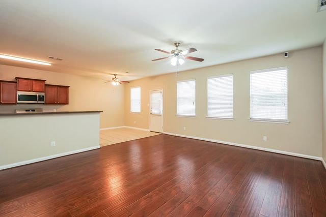 4717 Cedar Springs Drive, Fort Worth, TX 76179