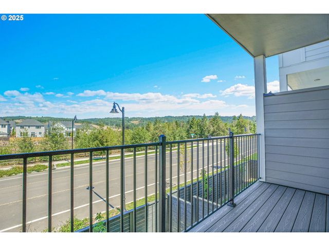 16489 Nw LIBERTY St, Portland, OR 97229