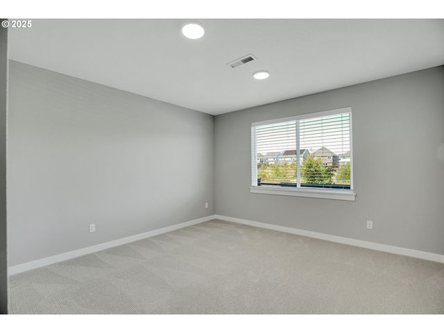 16489 Nw LIBERTY St, Portland, OR 97229